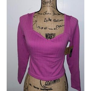 One step Up Crop Long Sleeve Top